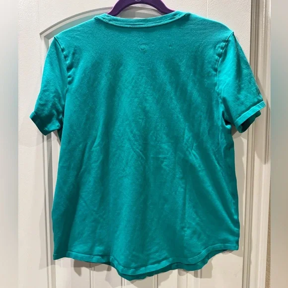 Lululemon Love V-Neck T-Shirt in Maldives Green - Picture 7 of 10